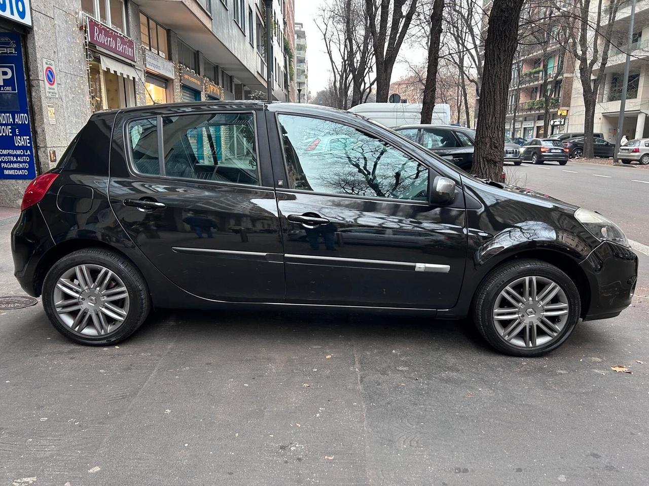 Renault Clio 1.2 16V 5 porte Luxe