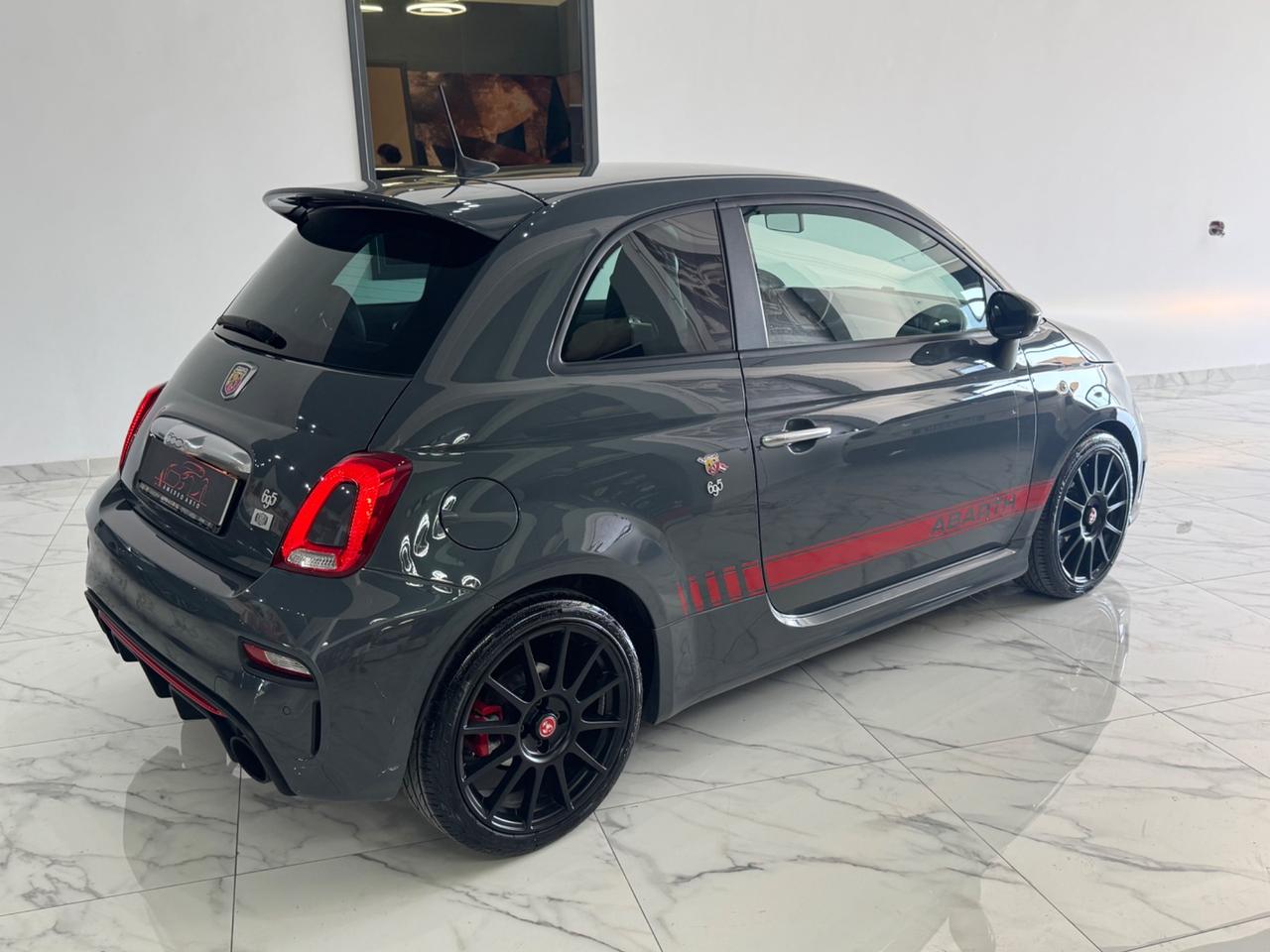 Abarth 695 1.4 Turbo T-Jet XSR Yamaha Limited Edition