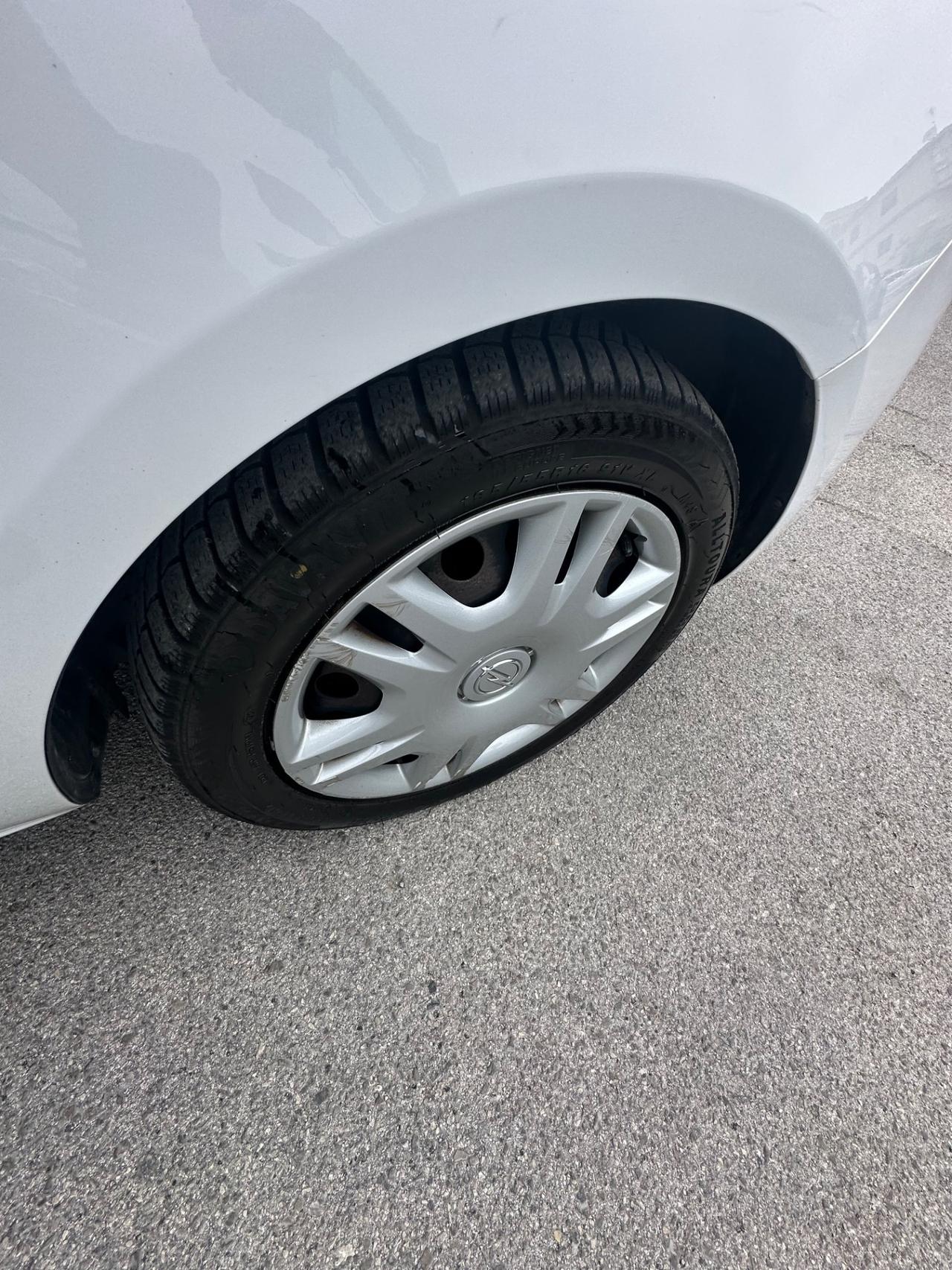 Opel Corsa 1.2 5 porte Innovation