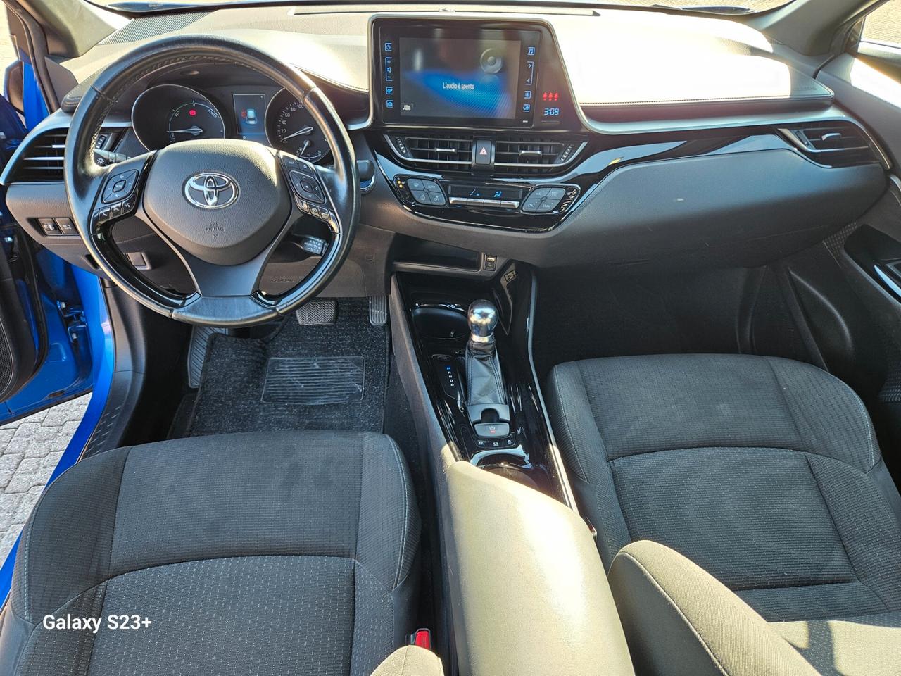 Toyota C-HR 1.8 Hybrid E-CVT Lounge