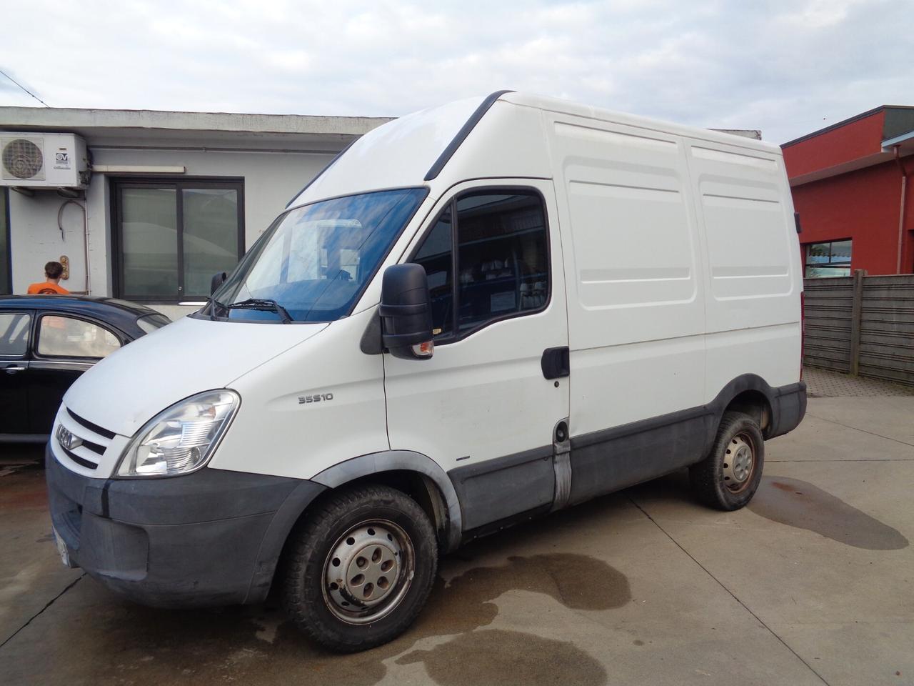 Iveco Daily 35S12P 2.3 Hpi PL Cabinato