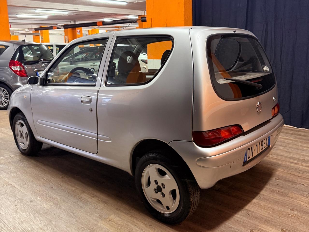BELLISSIMA FIAT 600 ADATTA A NEOPATENTATI