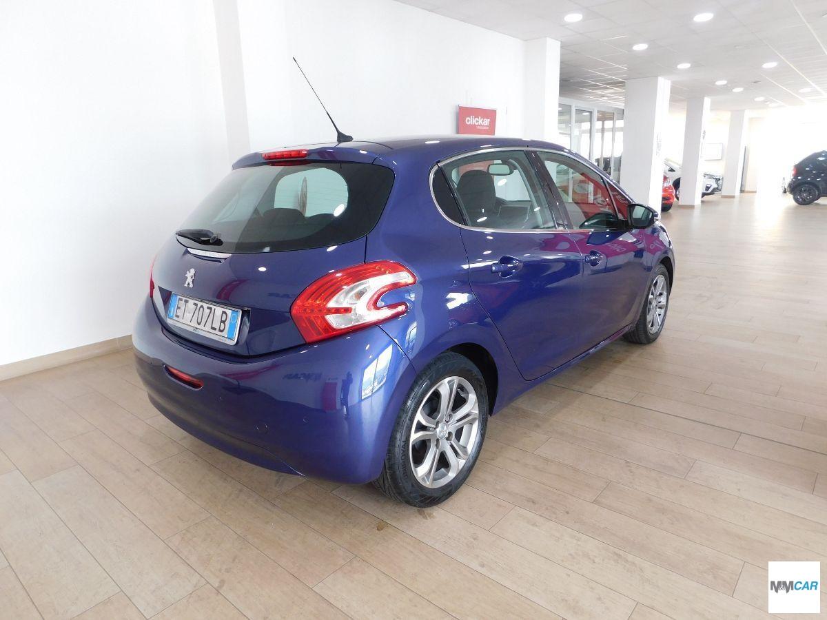 PEUGEOT - 208 - 1.4 HDi 68 CV 5p. Allure