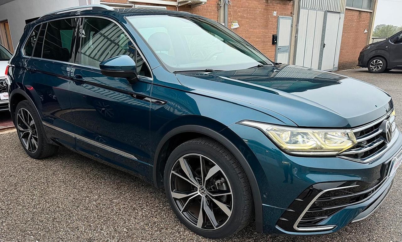 Volkswagen Tiguan 2.0 TDI 150 CV SCR DSG R-Line