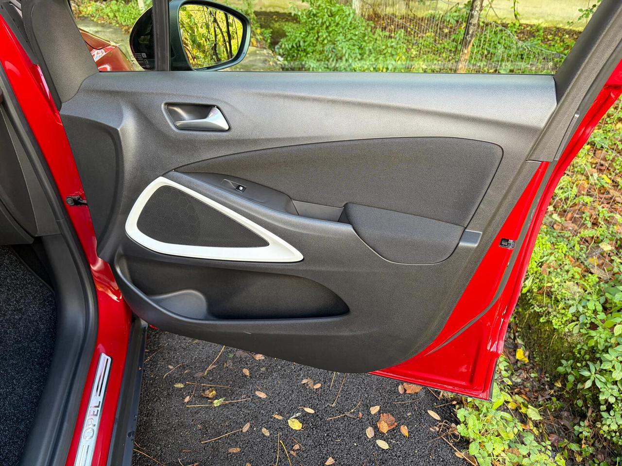 Opel Crossland 1.2 BENZINA 83CV S&S Design&Tech