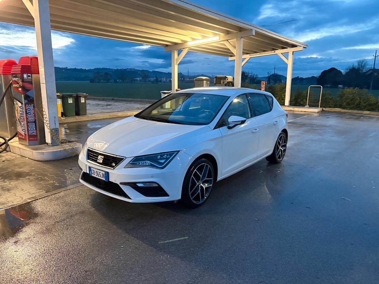 Seat Leon 1.5 TGI ALLESTIMENTO FR