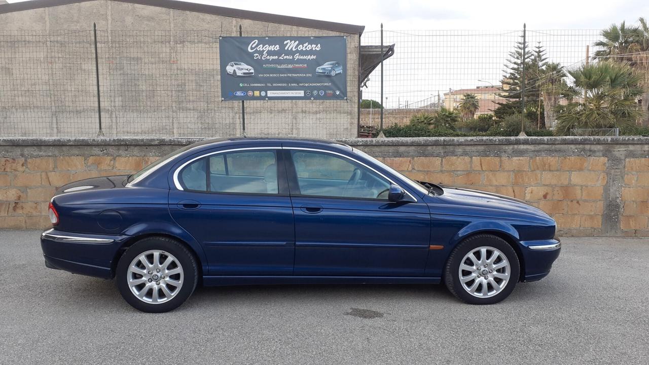 Jaguar X-Type 2.5 V6 24V cat Executive
