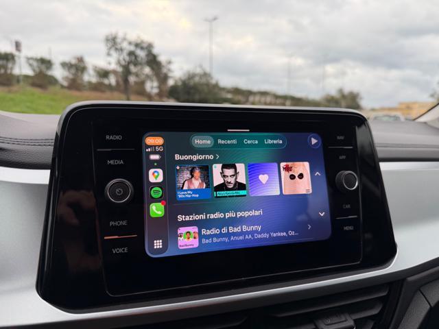 VOLKSWAGEN T-Roc TSI LIFE+NAVI+PARK AUTOMATICO+VIRTUAL+BICOLOR