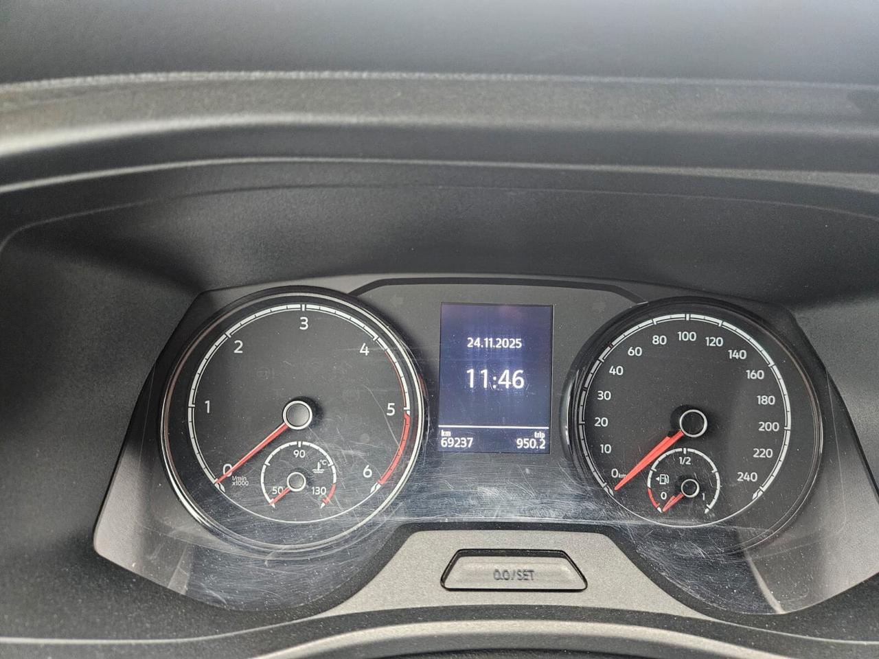 Volkswagen Caravelle 2.0 TDI 9P con IVA esposta