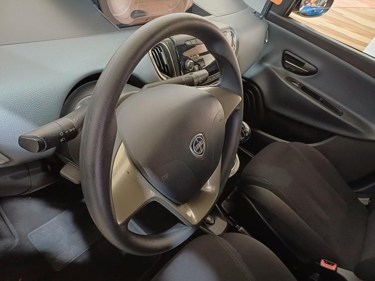 Lancia Ypsilon 1.3 MJT 5 porte OTTIMA - 2016