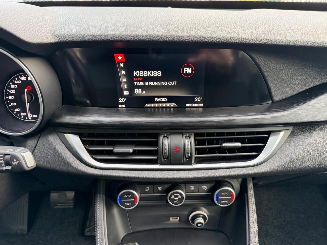 Alfa Romeo Stelvio 2.2 Turbodiesel 210CV AT8 Q4 Business