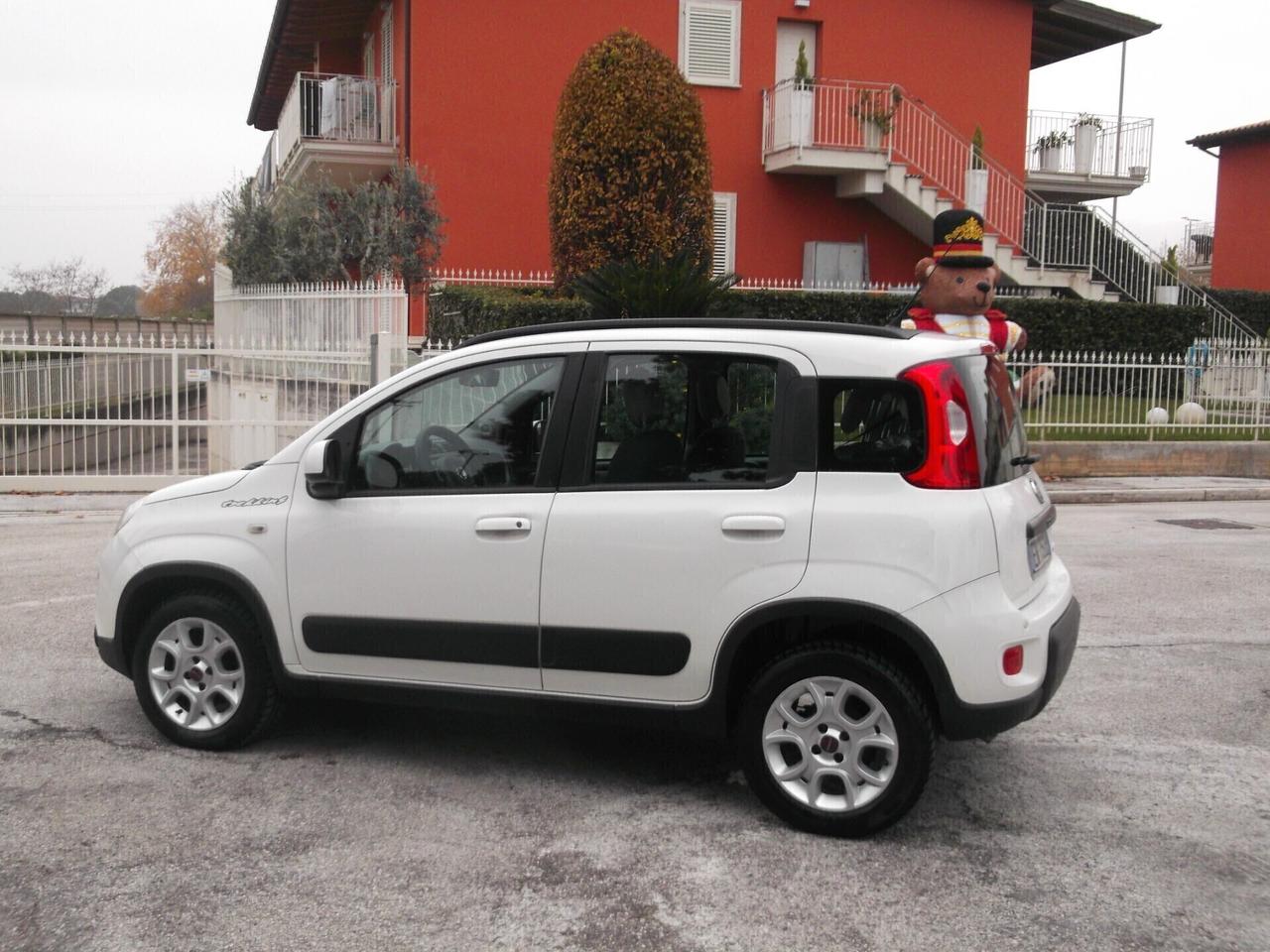Panda ''Trekking'' 1.0 Turbo Metano Neop. 2013