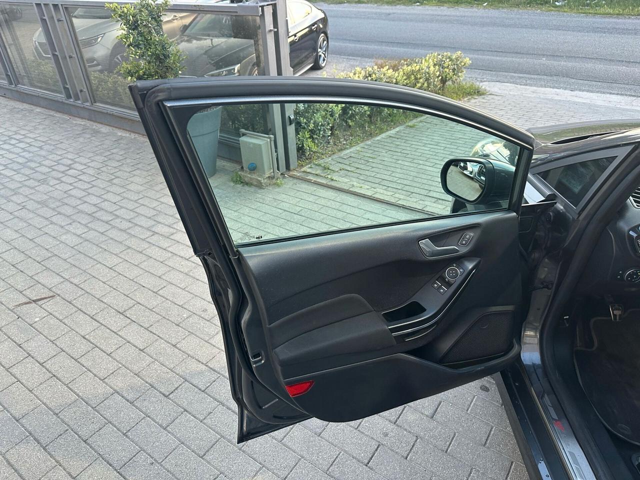 Ford Fiesta 1.5 TDCi 5 porte ST-Line