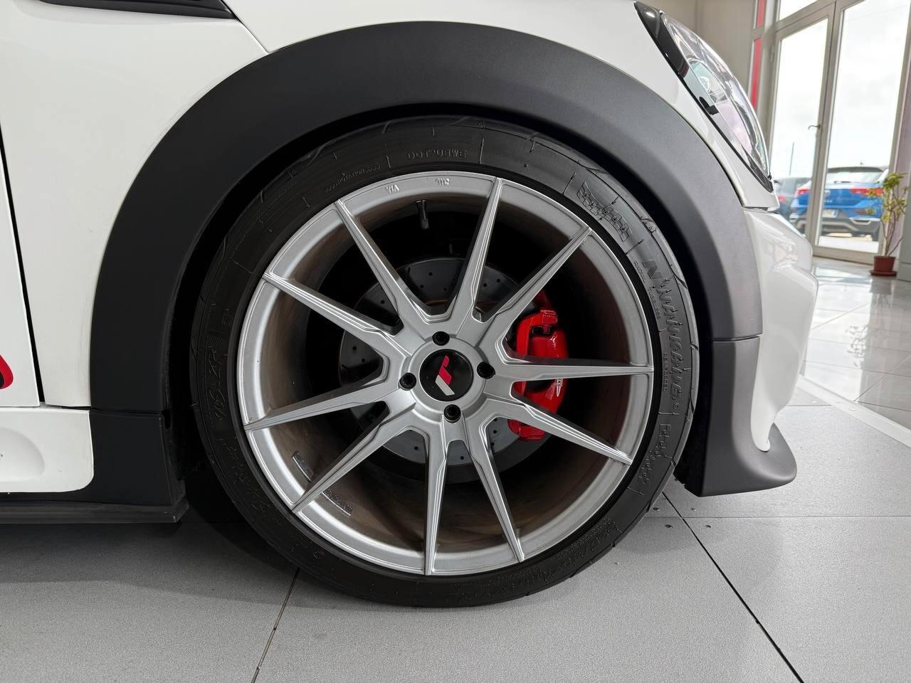 MINI COOPER CON PACCHETTO JOHN WORKS