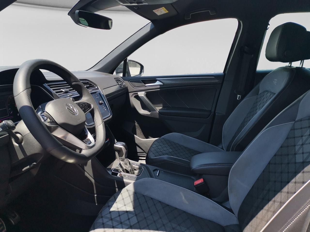 VOLKSWAGEN Tiguan II 2021 - Tiguan 2.0 tdi R-Line 150cv dsg