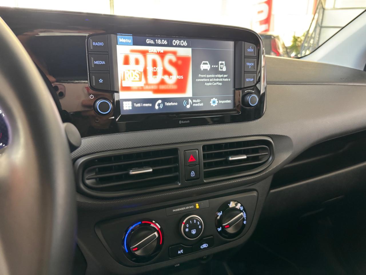 Hyundai i10 1.0 MPI AT Tech