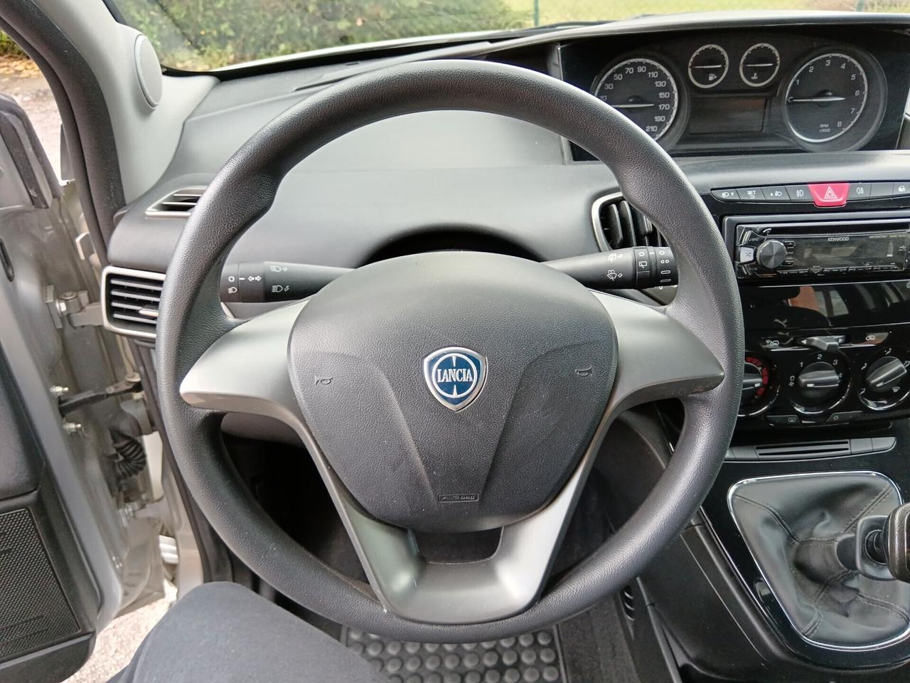 Lancia Ypsilon 1.2 69 CV ELEFANTINO SOLI 45000KM