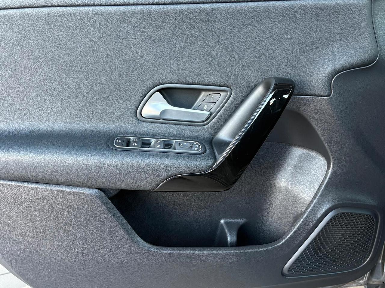 Mercedes-benz A 180 d Automatic Business Extra