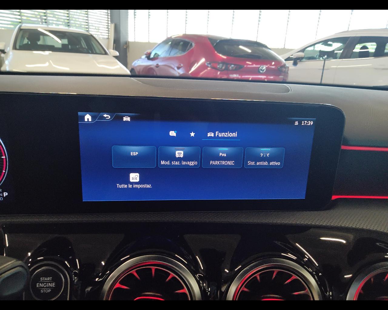 Mercedes-Benz Classe A - W177 2023 - A 180 d AMG Line Advanced Plus auto