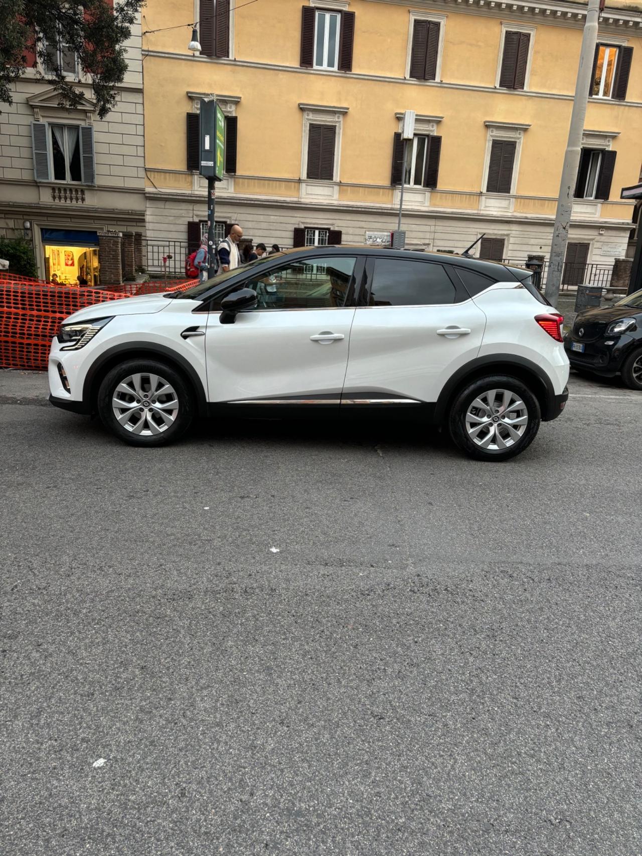 Renault Captur Hybrid E-Tech 140 CV Intens