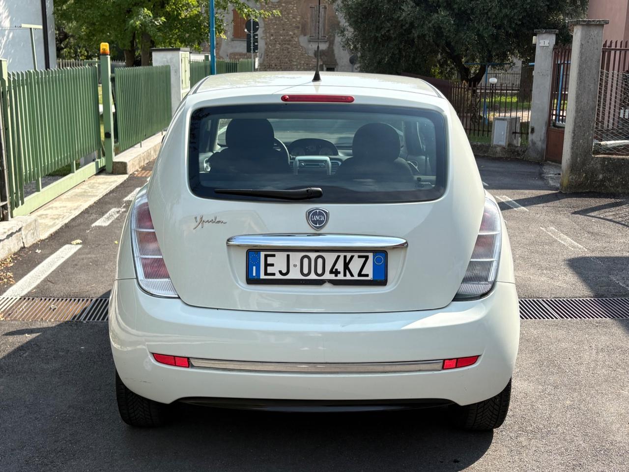 Lancia Ypsilon 1.2 69 CV Platinum NEOPATENTATI