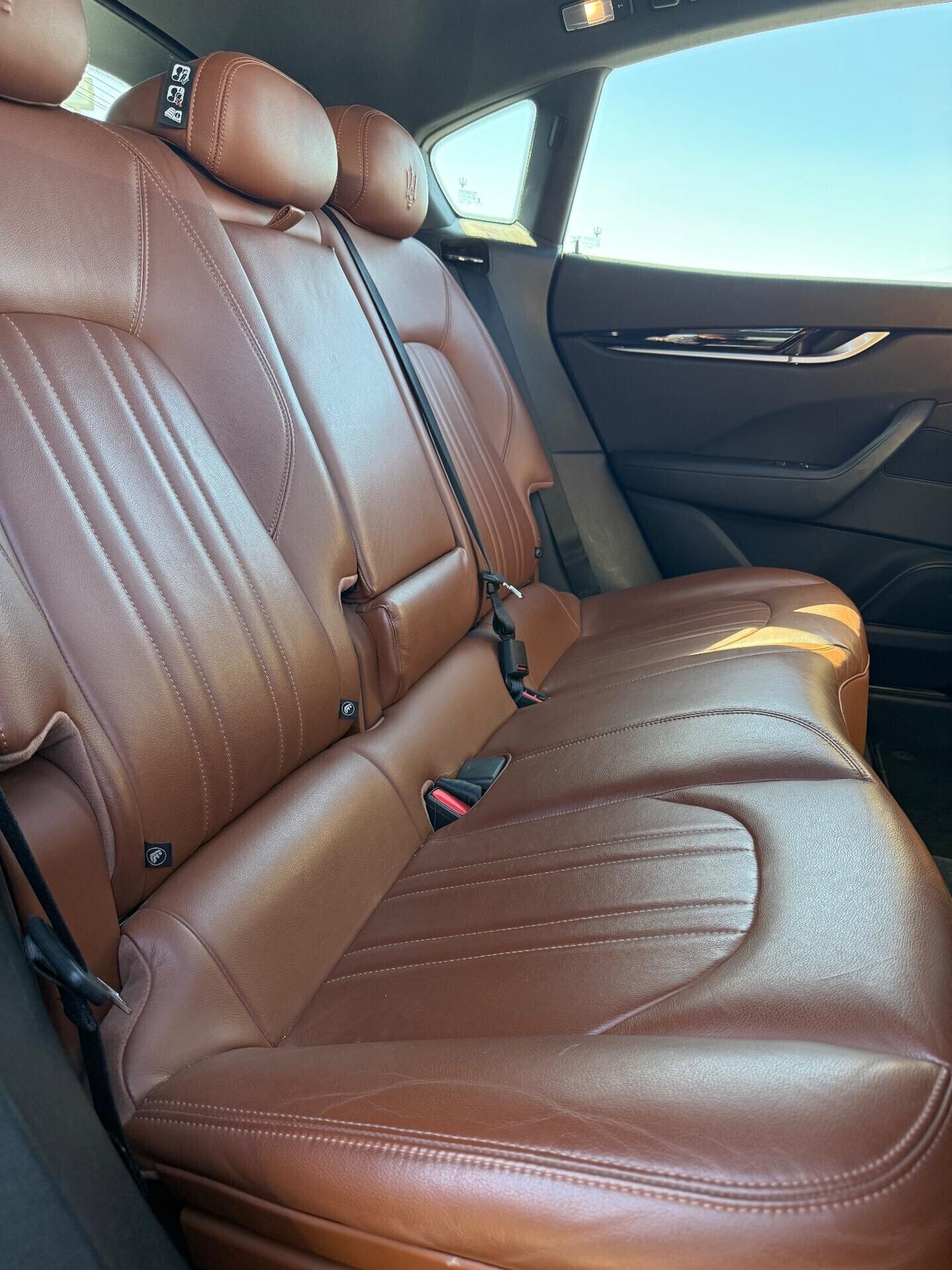 Maserati Levante V6 Diesel AWD tetto apribile