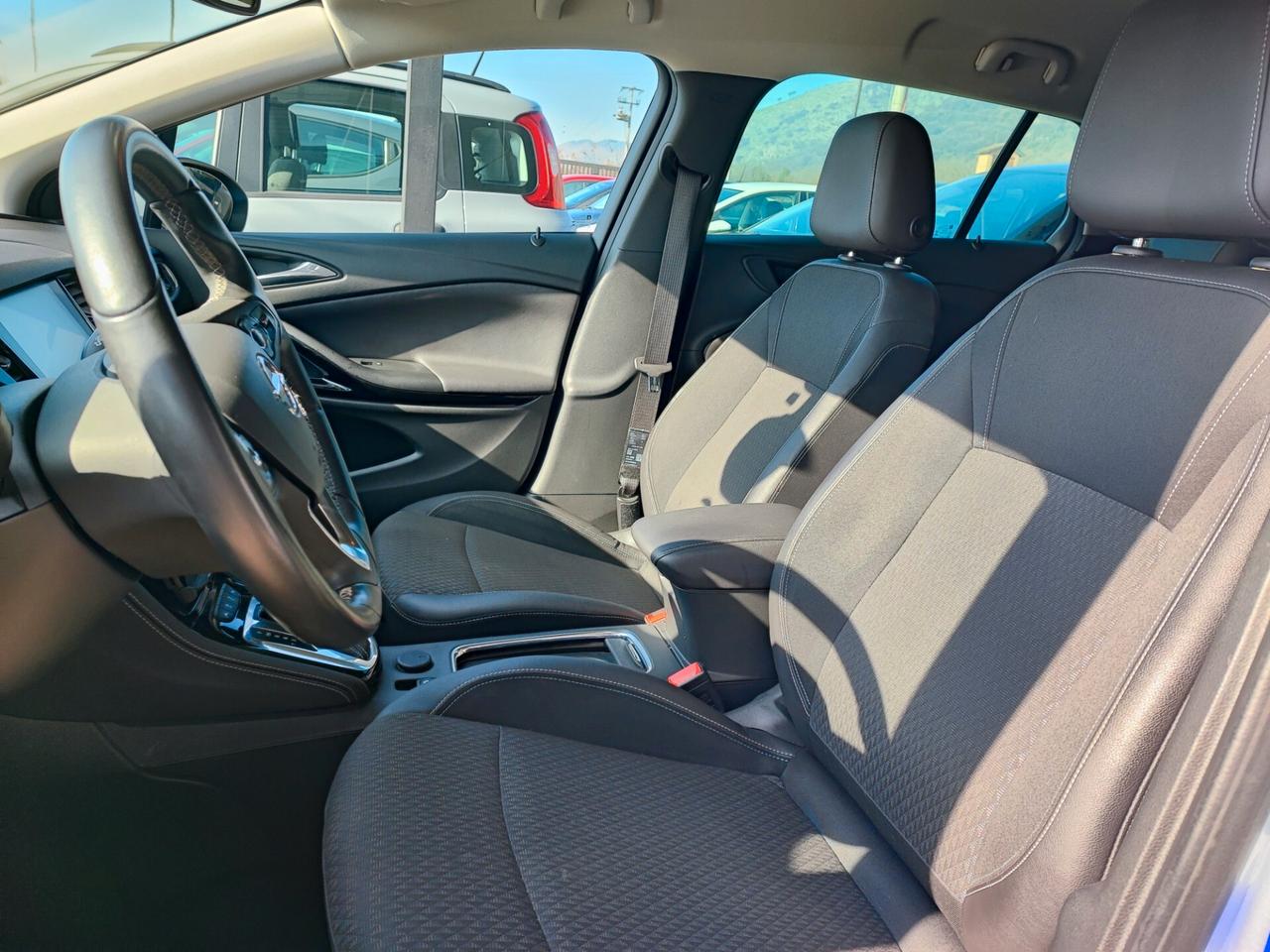 Opel Astra 1.4 Ecotec Sports Tourer automatica