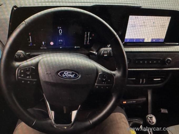 FORD Tourneo Courier 1.0 EcoBoost Titanium