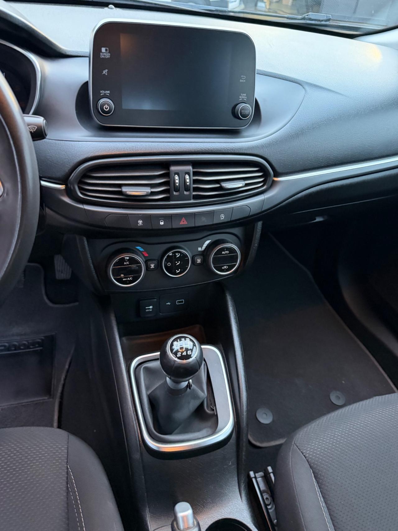 Fiat Tipo 1.6 Mjt S&S SW S-Design