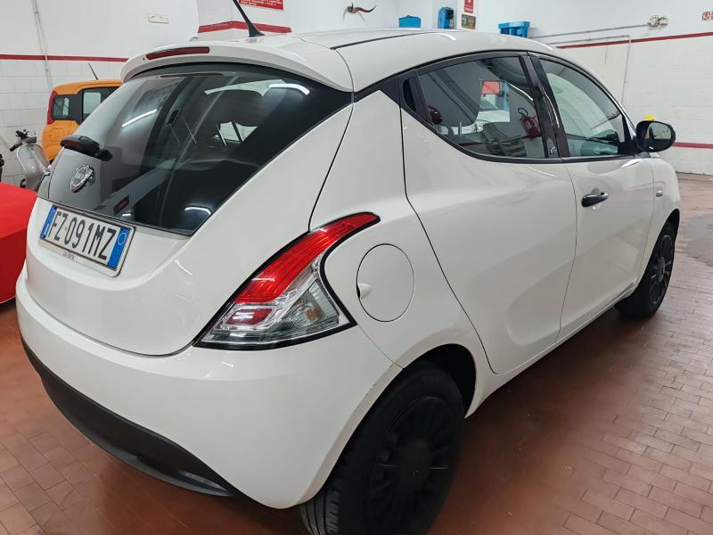Lancia Ypsilon 5 Porte Ypsilon 1.2 Elefantino Blu ecochic Gpl 69cv my19