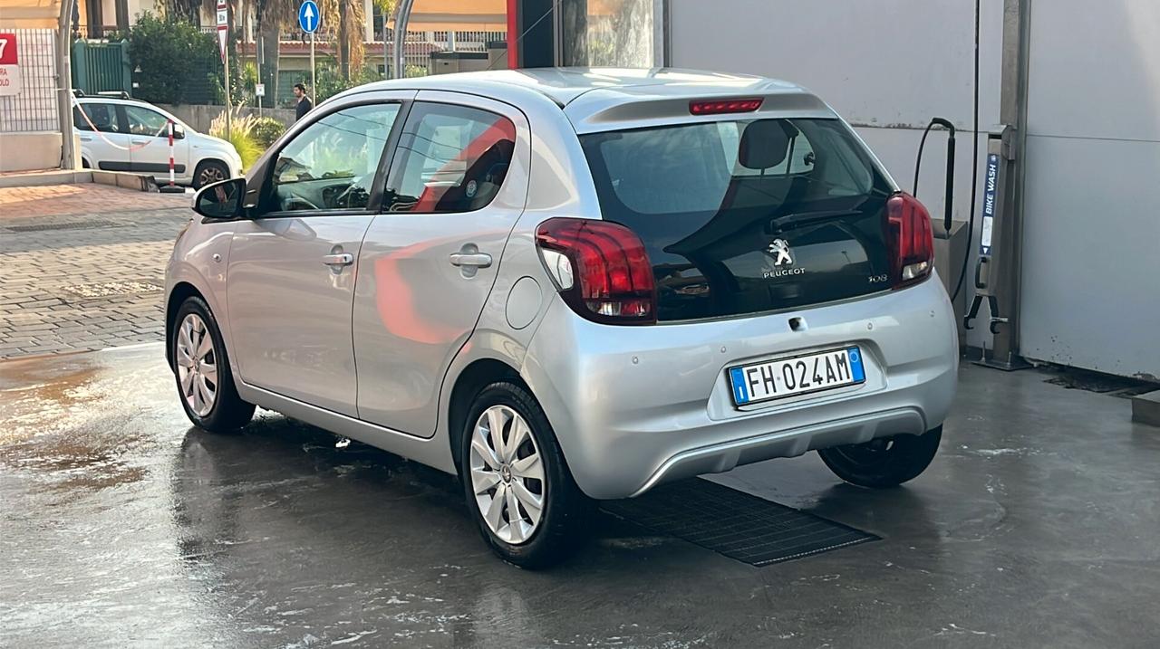 Peugeot 108 PureTech 82 5 porte Allure