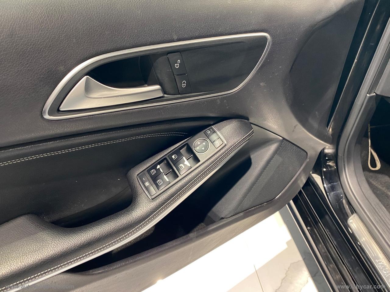MERCEDES-BENZ A 160 CDI Dark Night Edition