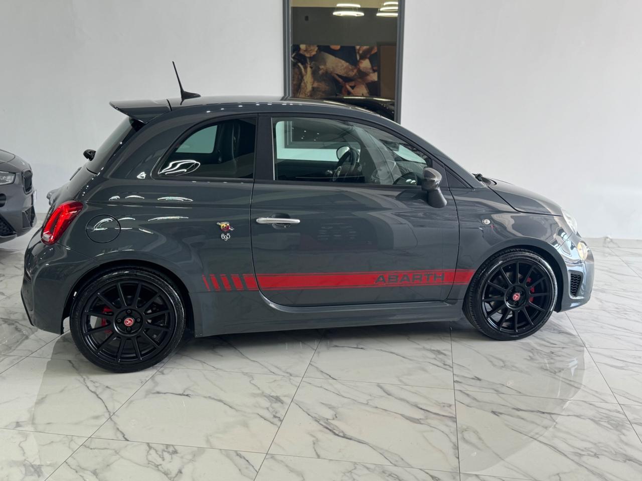 Abarth 695 1.4 Turbo T-Jet XSR Yamaha Limited Edition