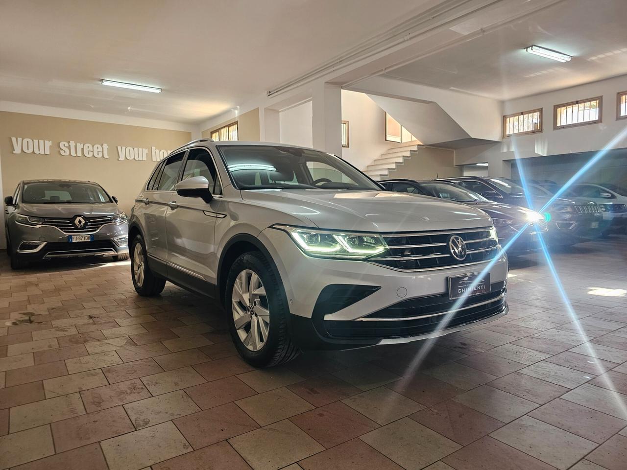 Volkswagen Tiguan 2.0 TDI 150 CV SCR DSG Elegance