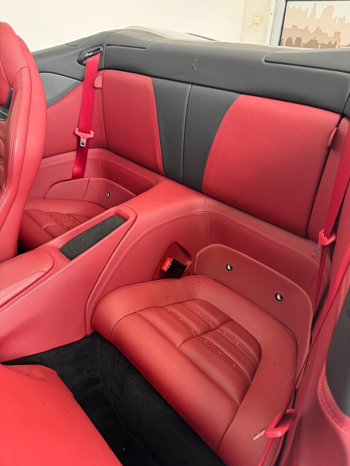 Ferrari Portofino (Freni Carboceramici)