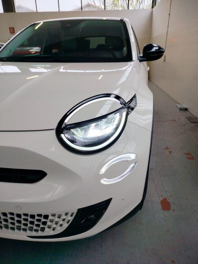 FIAT 600 Hybrid 100 CV DCT MHEV La Prima