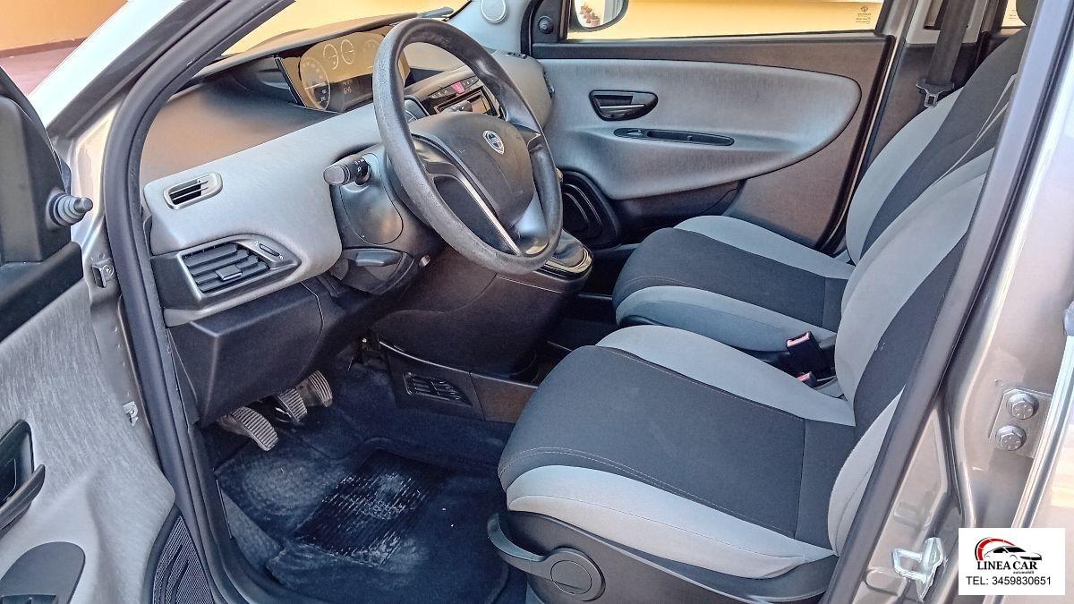LANCIA - Ypsilon 1.2 benzina / gpl - ok neopatentati