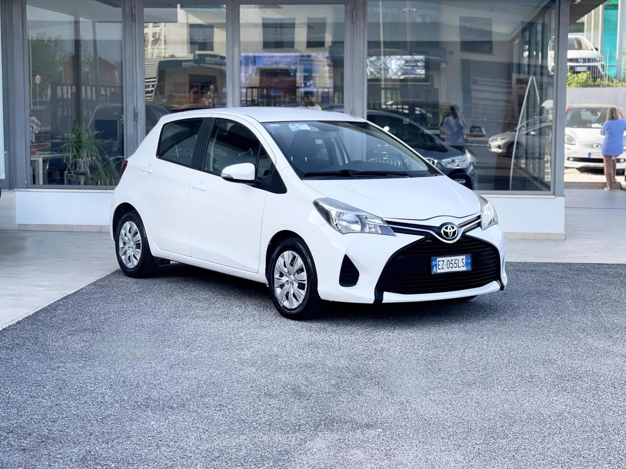 Toyota Yaris 1.0 Benzina 69CV E6 Neo - 2015