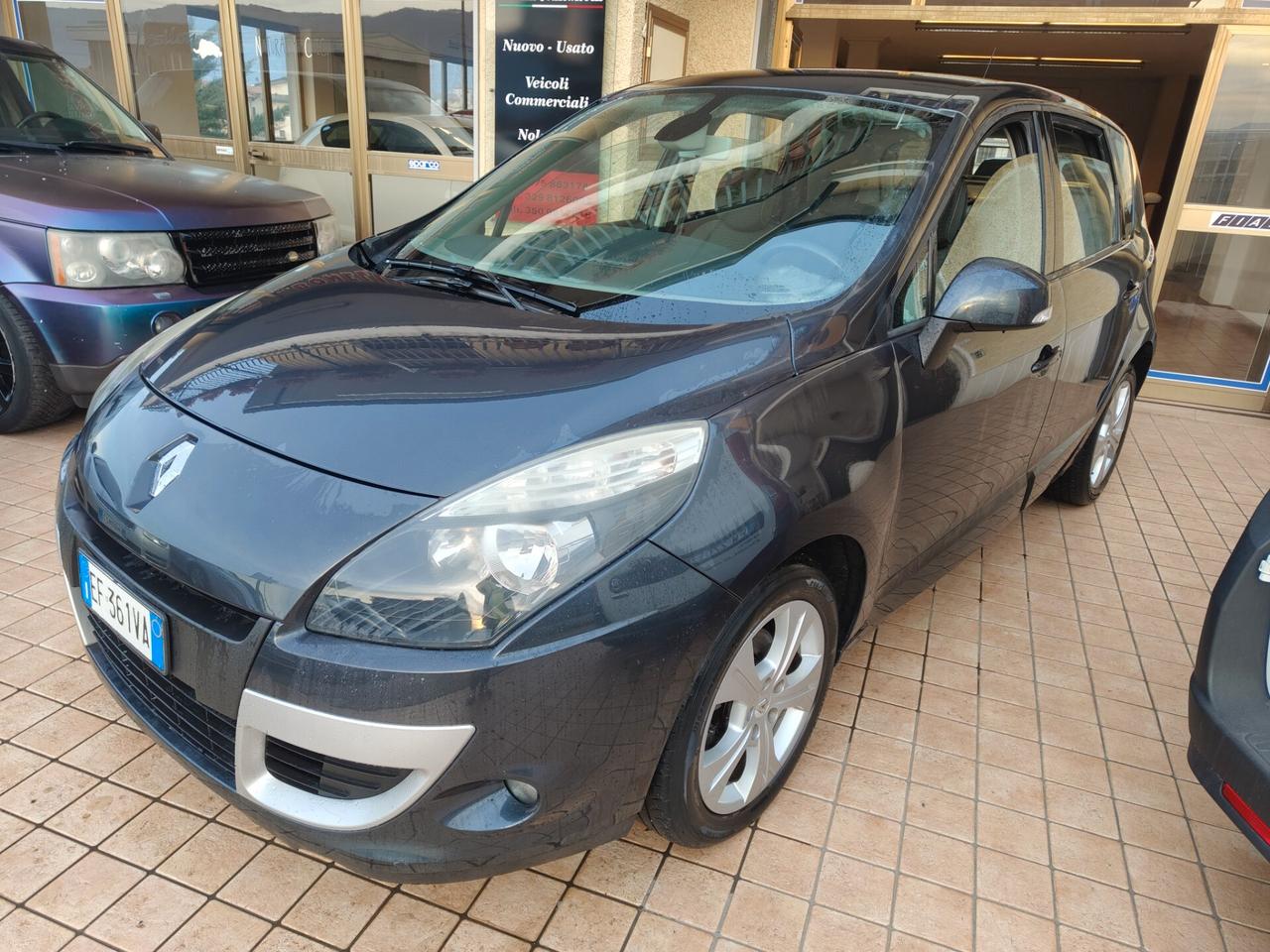 Renault Scenic Scénic X-Mod 1.9 dCi 130CV Luxe