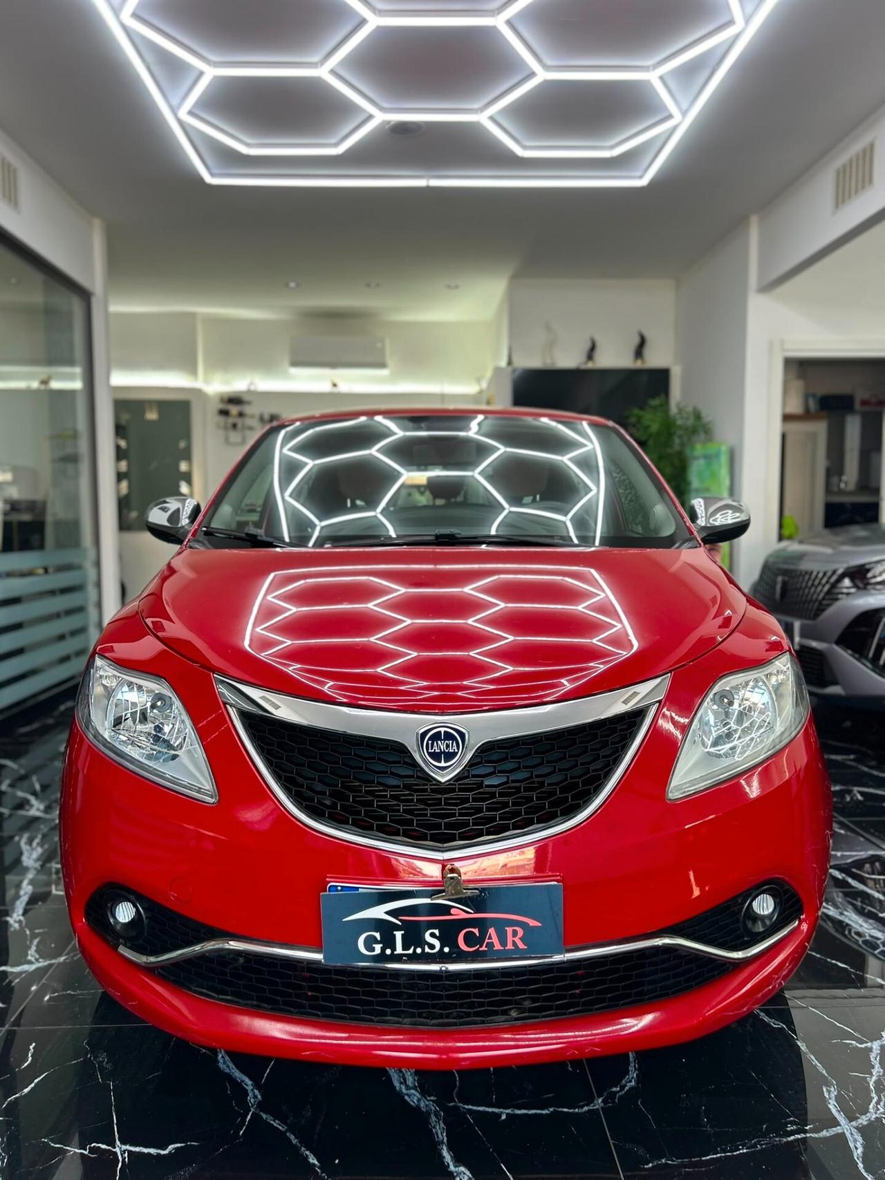 Lancia Ypsilon 1.2 benzina GPL 69 CV 5 Ecochic Gold