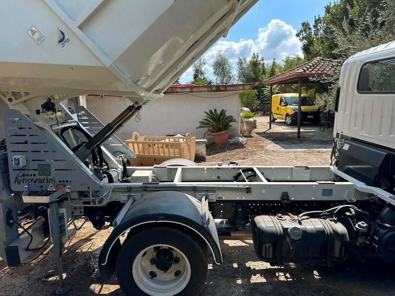 Isuzu M21 Heavy E 1.9 TDI PC-RG Cabinato