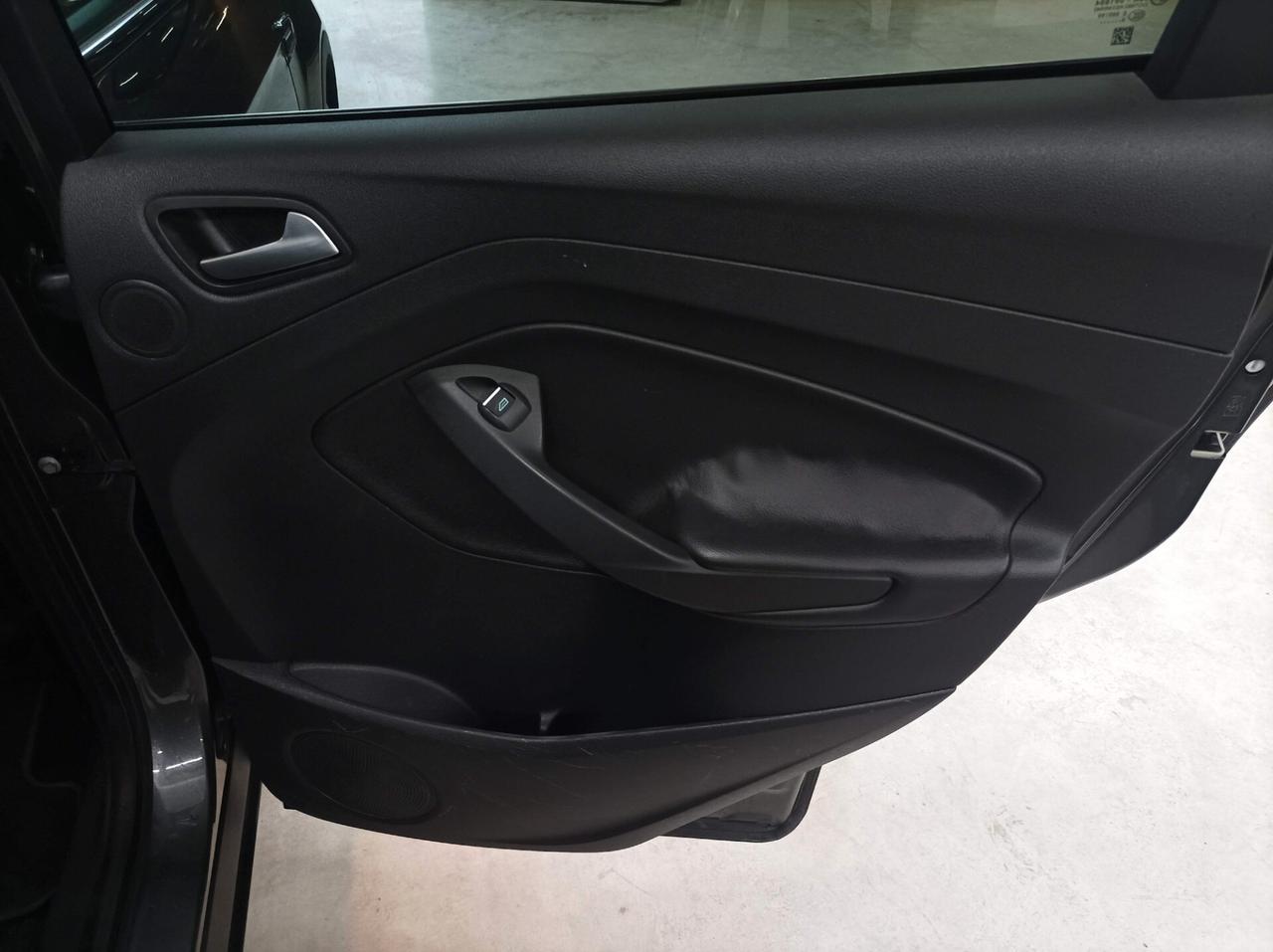 Ford Kuga 2.0 TDCI 150 CV S&S 4WD Powershift Business 10/2018