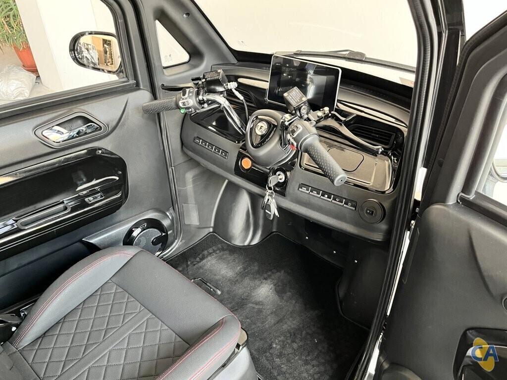 FREEDOM EVO - Macchina Senza Patente- Manubrio