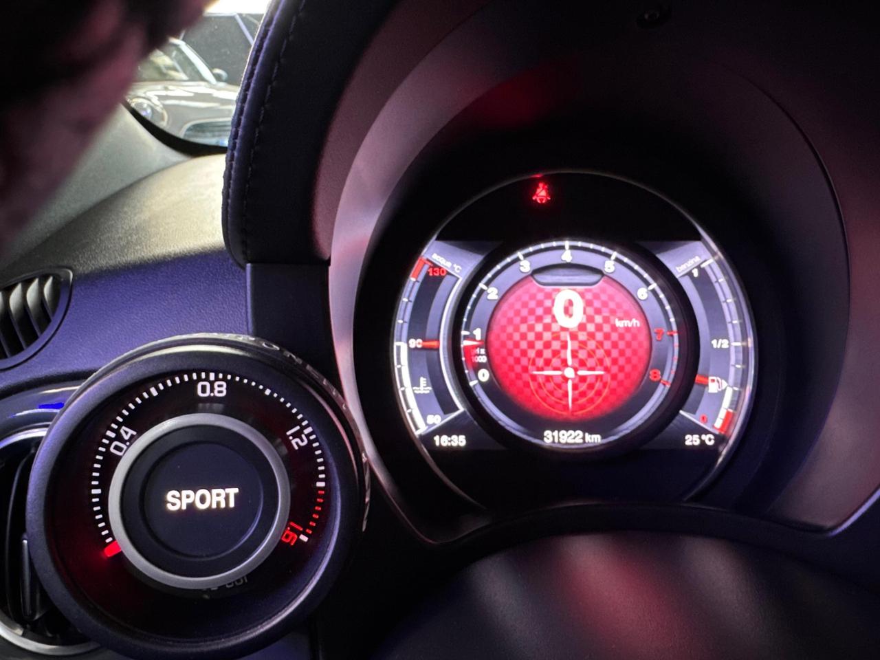 Fiat 500 Abarth 595 (2021) – 145 CV di Pura Adrenalina