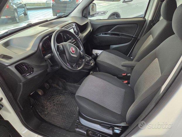 FIAT Doblo Dobl 1.3 MJT PC Cargo Lounge-solo 32