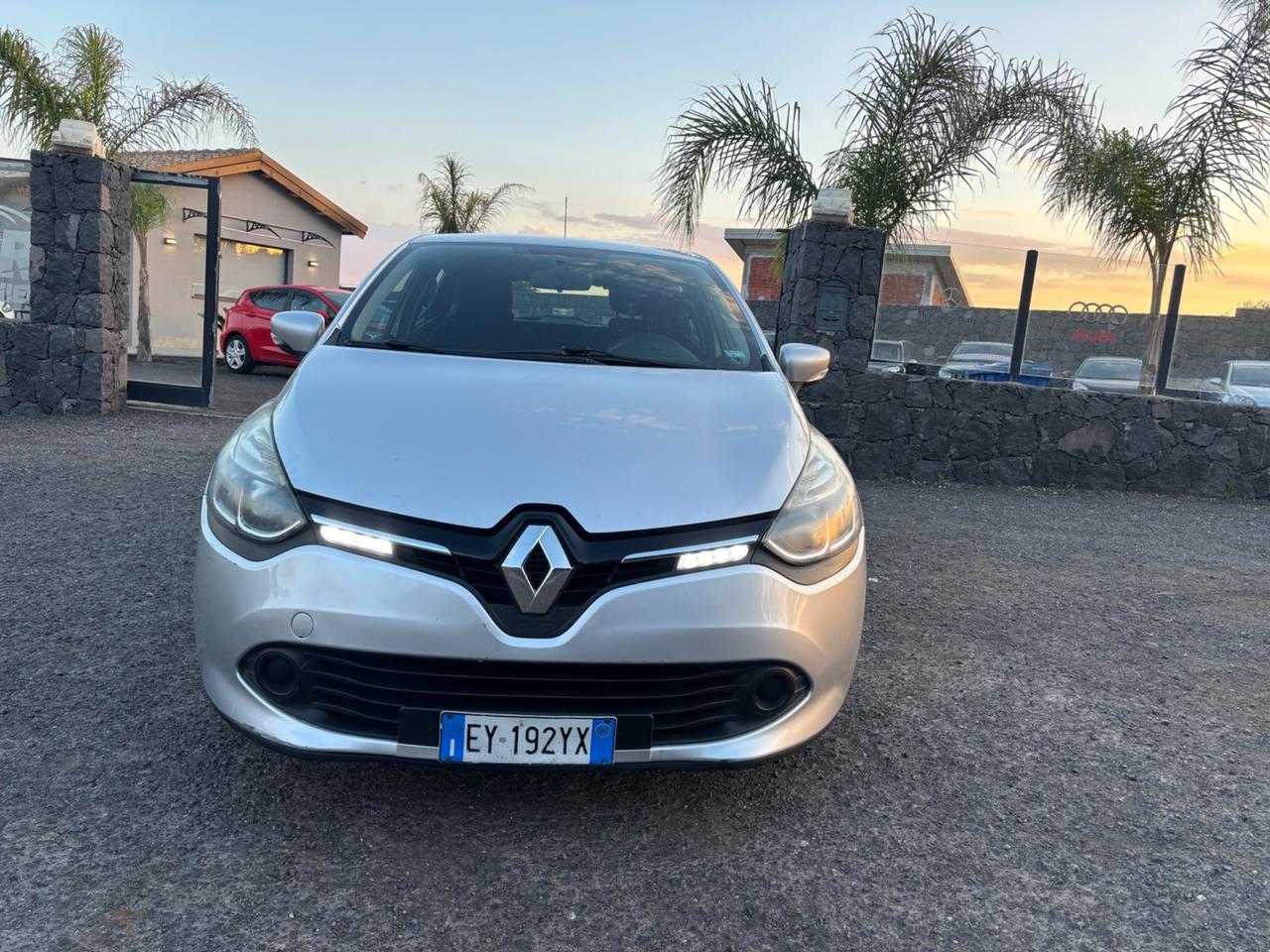 Renault Clio 1.5 dCi 8V 75CV 5 porte Costume National