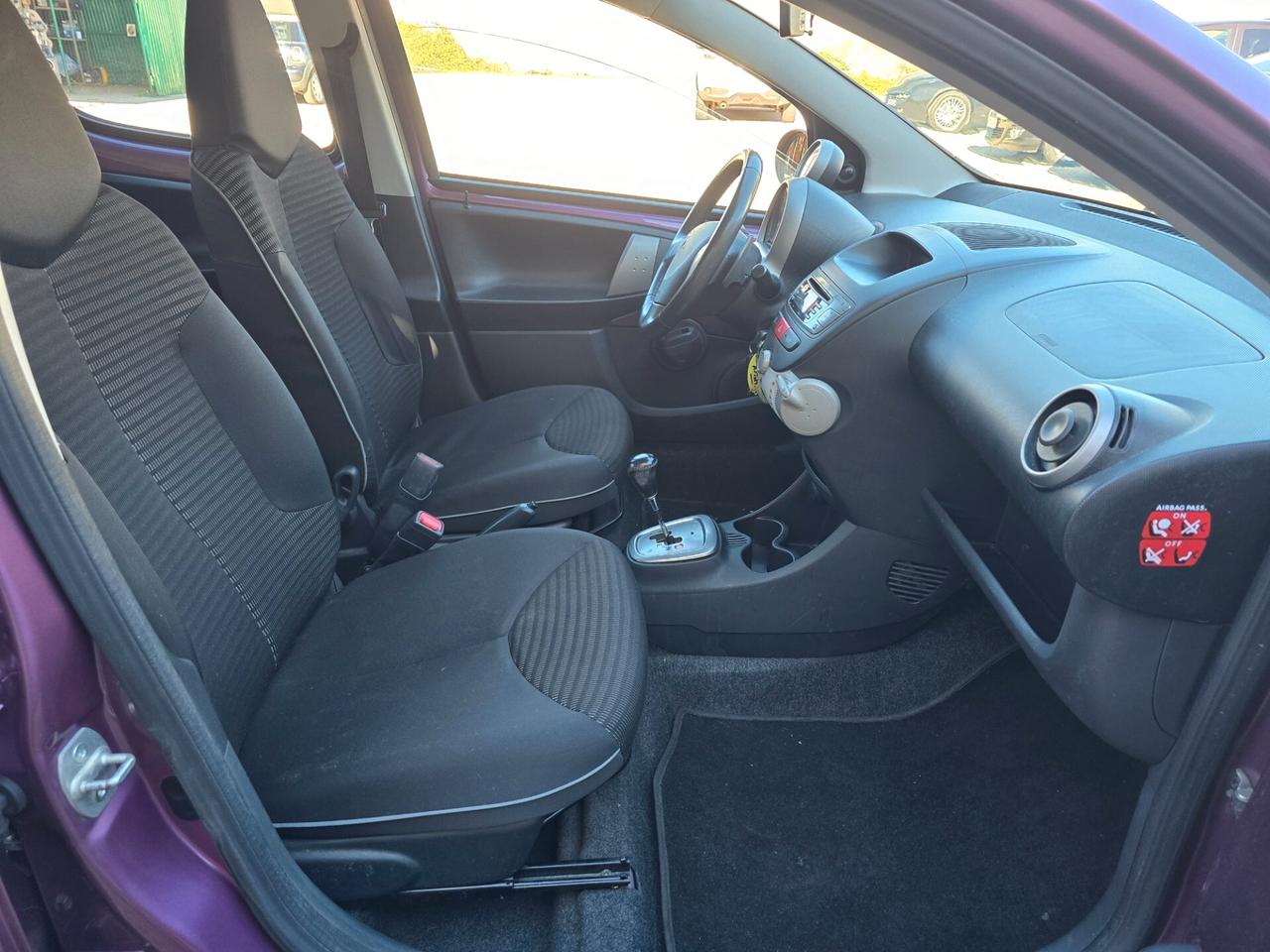 Peugeot 107 1.0 benz 68CV 5p automatica full opt nuova 2012