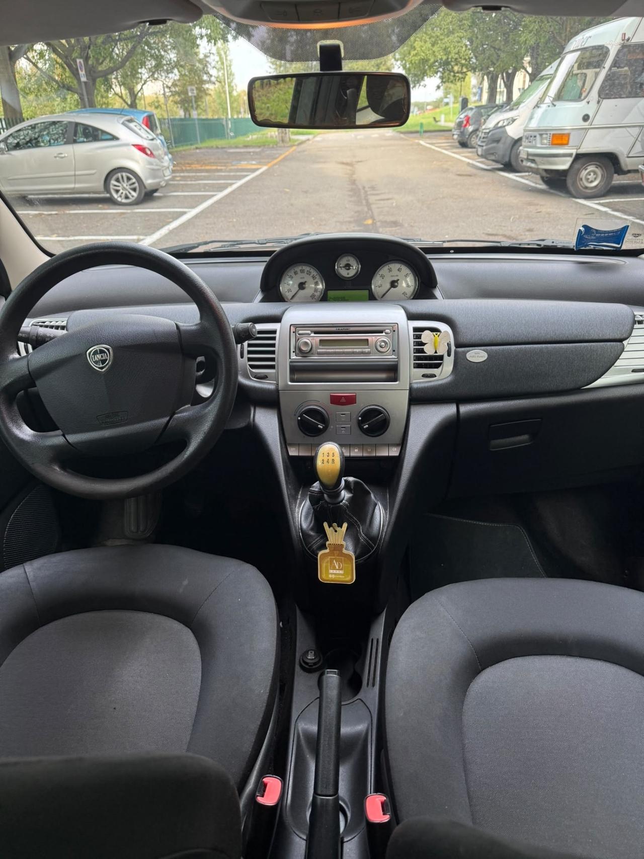Lancia Ypsilon 1.2 69 CV Elle