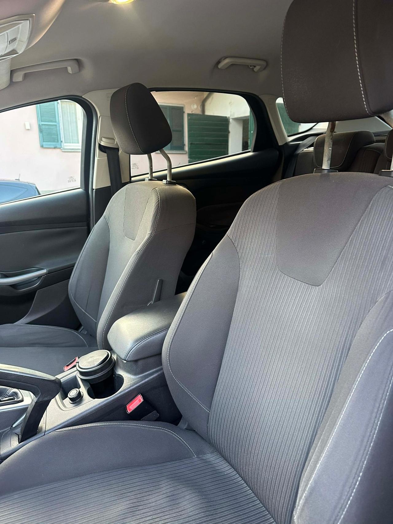 Ford FOCUS 1.6 TDCi 115 CV TITANIUM NAVI FULLOPT KMCERT