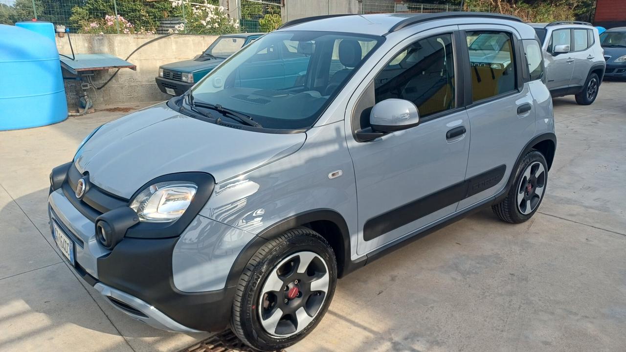 Fiat Panda 1.0 FireFly S&S Hybrid City Cross